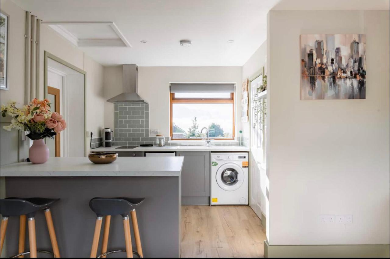 Seaview 1 Bed Open - Free Parking *