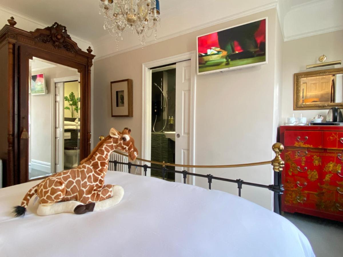 27 Bed & Breakfast 4*