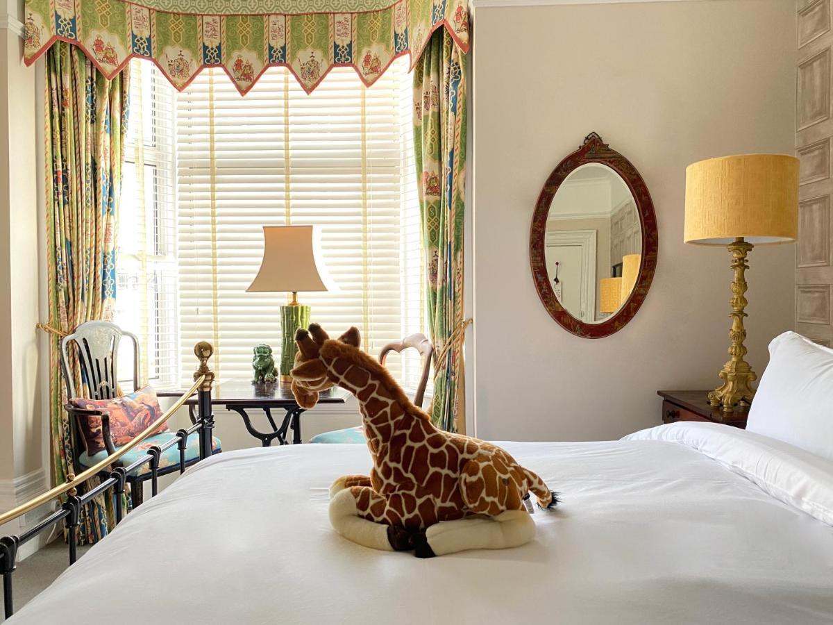 27 Bed & Breakfast 4*