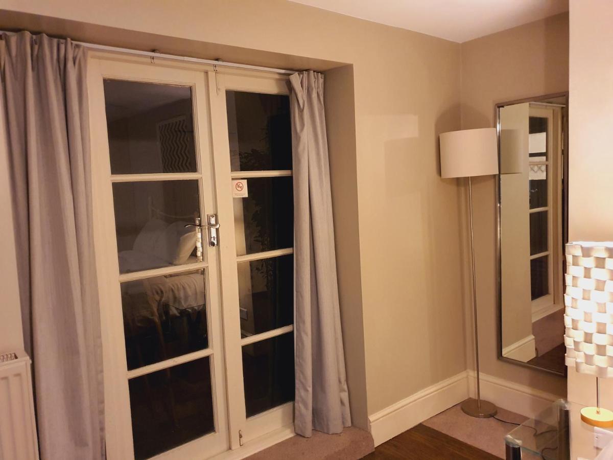 Amherst Guest house