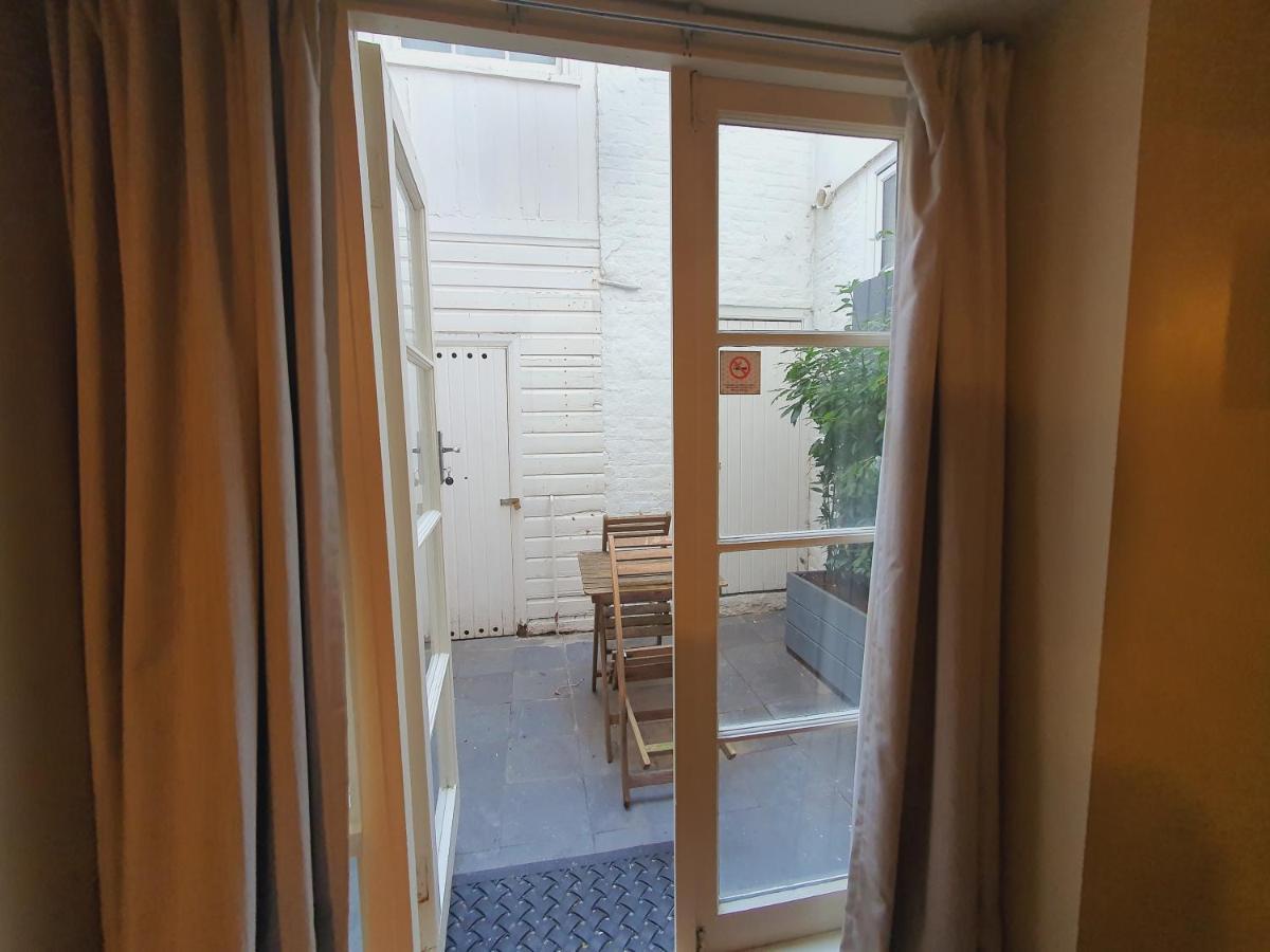 Guest house Amherst