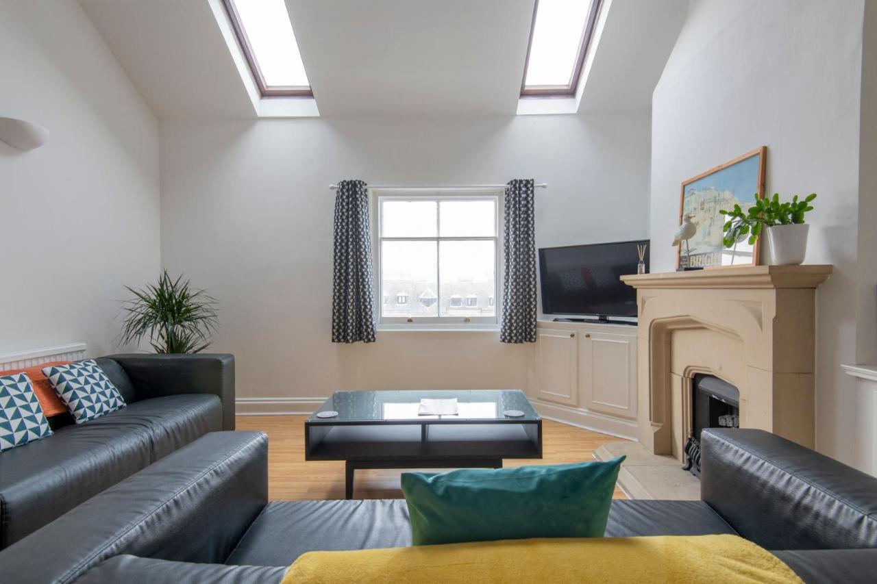 Fantastic 3 Bed House- Sleeps 6- Superfast Wifi And Garage Brighton