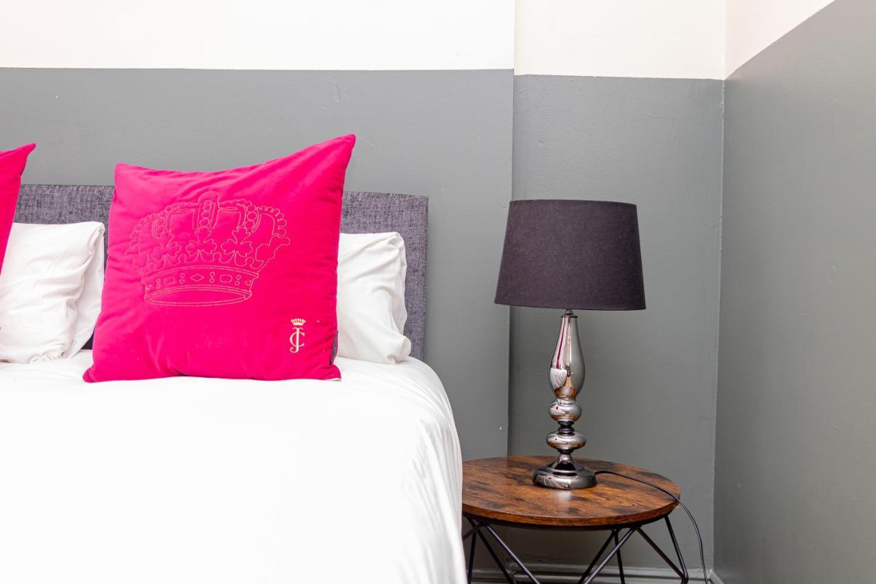 Apartment Flash Sale Central Studio Bn38bru03 *