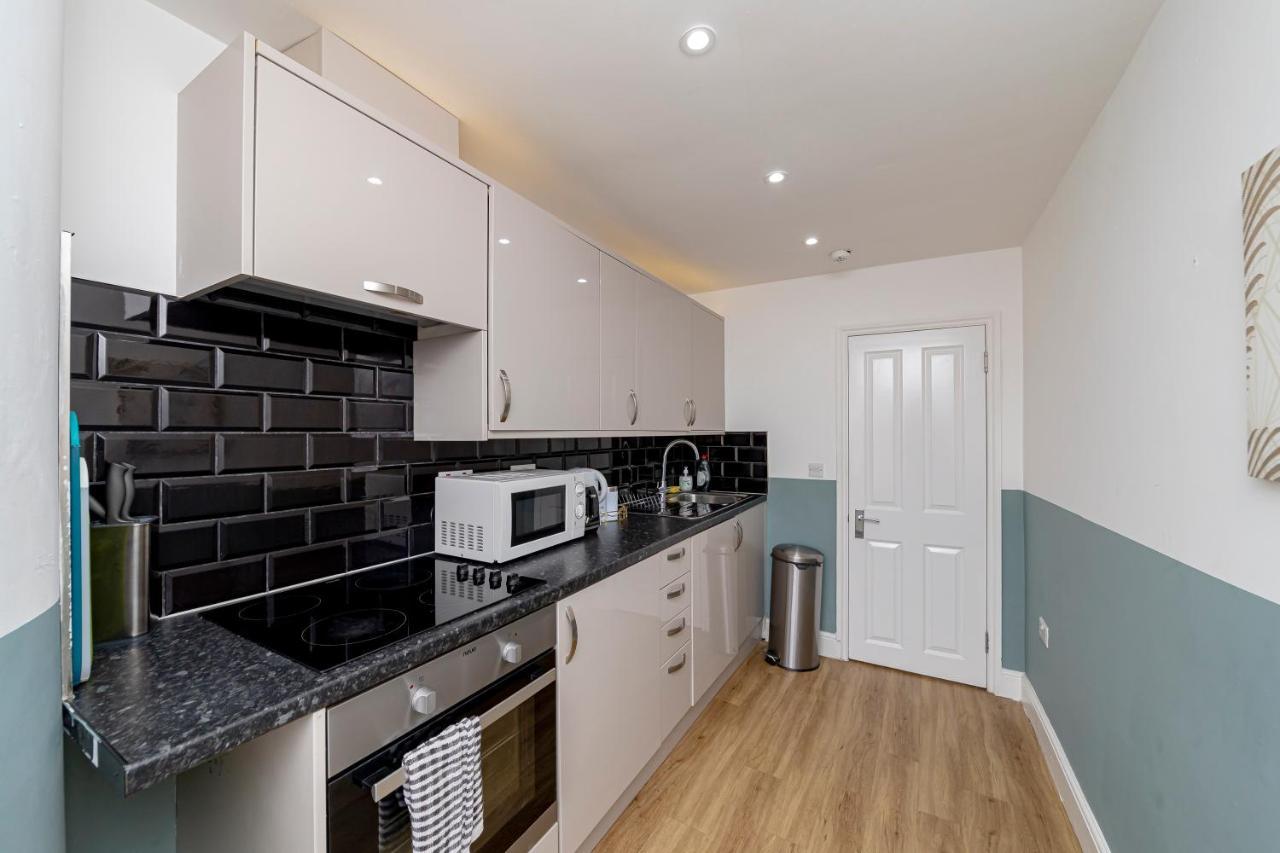 Flash Sale 2 Bedroom Flat Bn38bru05 Apartment