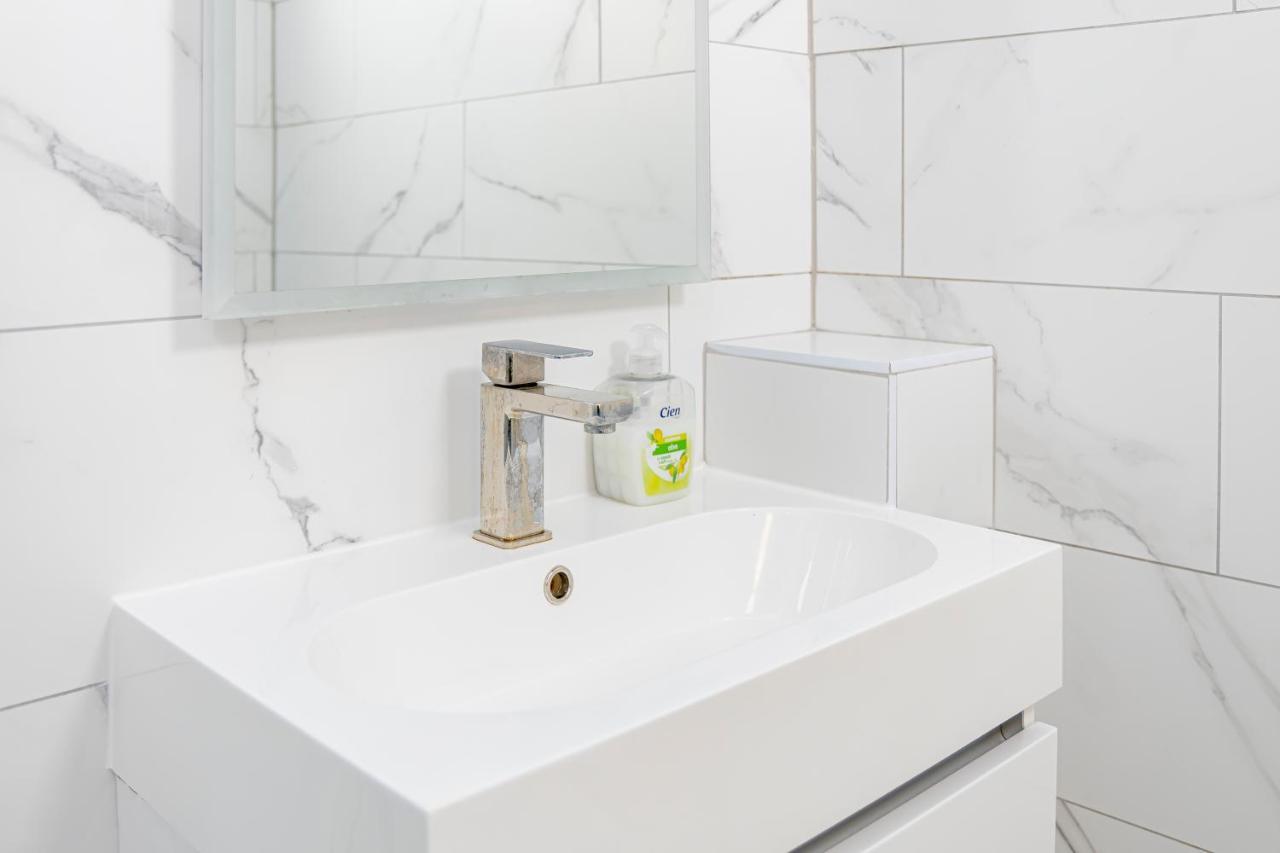 Flash Sale Kemptown 2 Bedroom Flat Bn224eat02