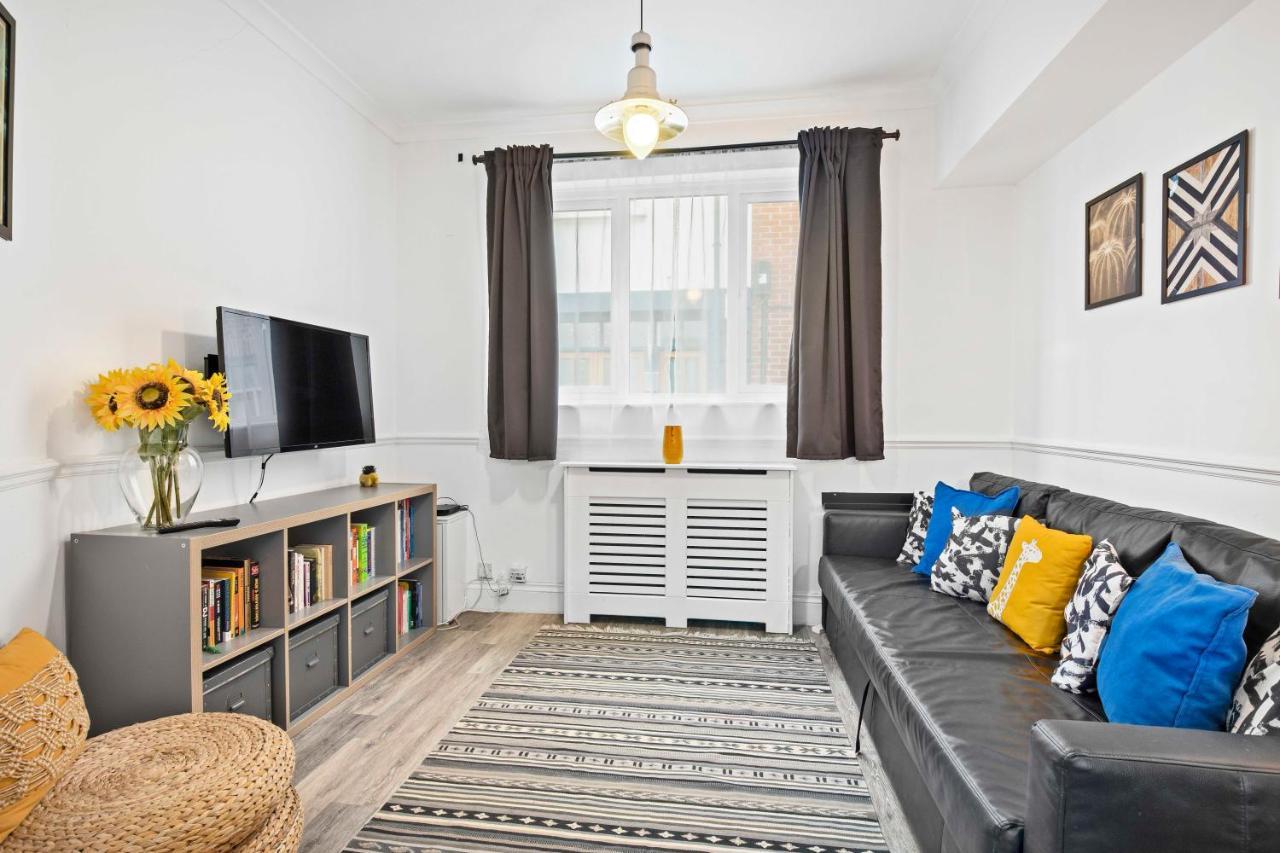 Retreat - By My Getaways - Free Parking Apartment *
