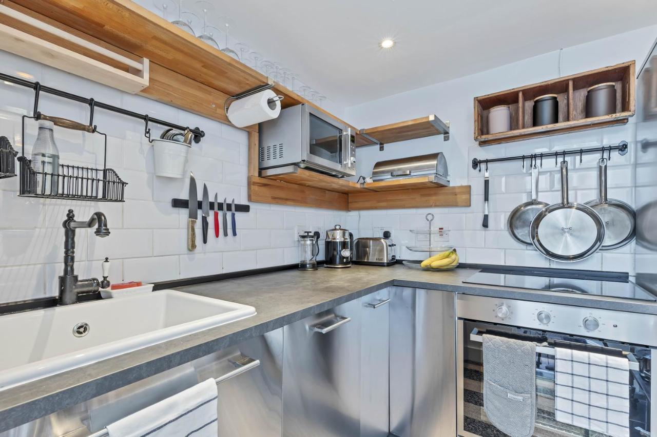 Apartment Retreat - By My Getaways - Free Parking *