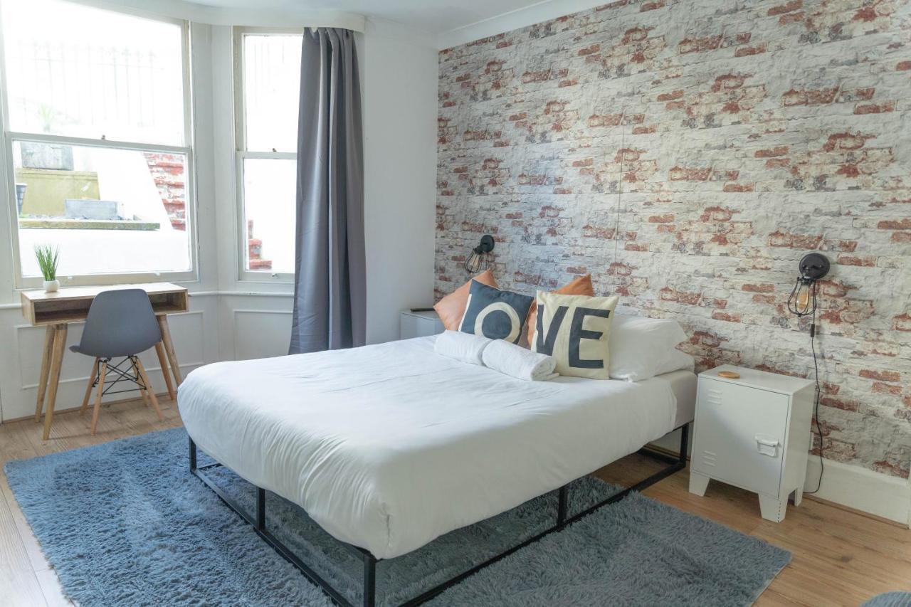 Upper Rock Hotel