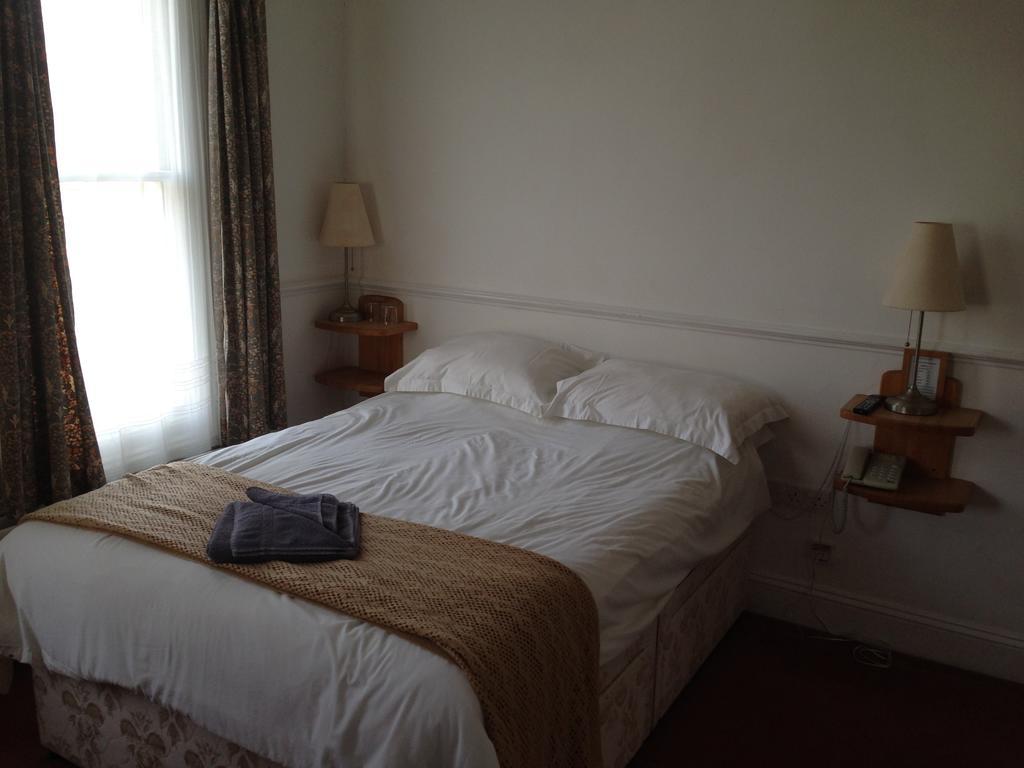 Adastral 4* Brighton