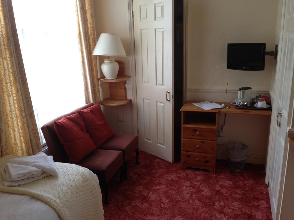 Adastral 4* Brighton