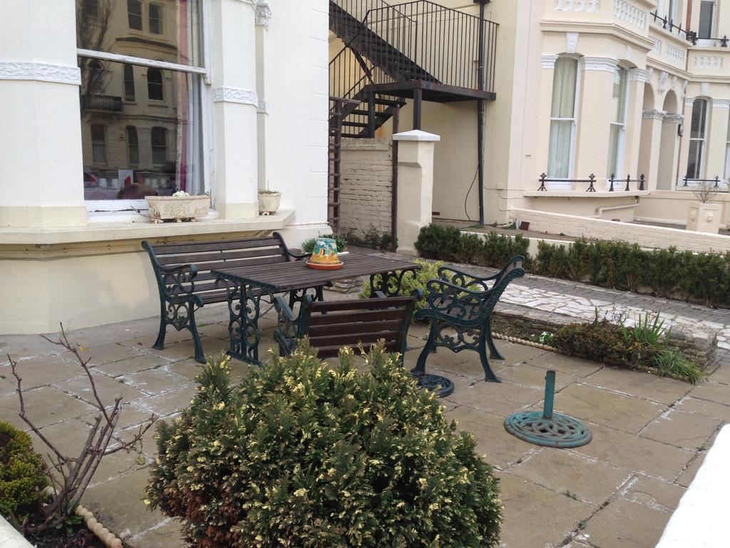 Adastral 4* Brighton