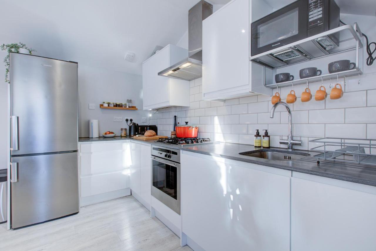 Contemporary 4 Storey Townhouse - Apartment Brighton