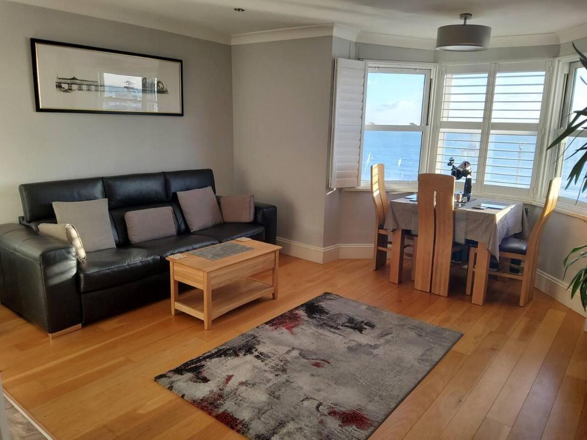 Direct Sea Views Seafront Location & Free Parking
