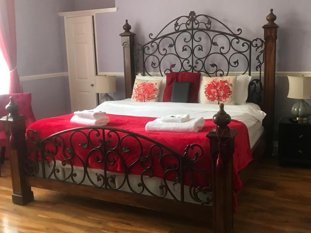 Kempfield House Guest house