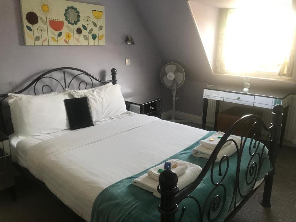 Kempfield House 3* Brighton