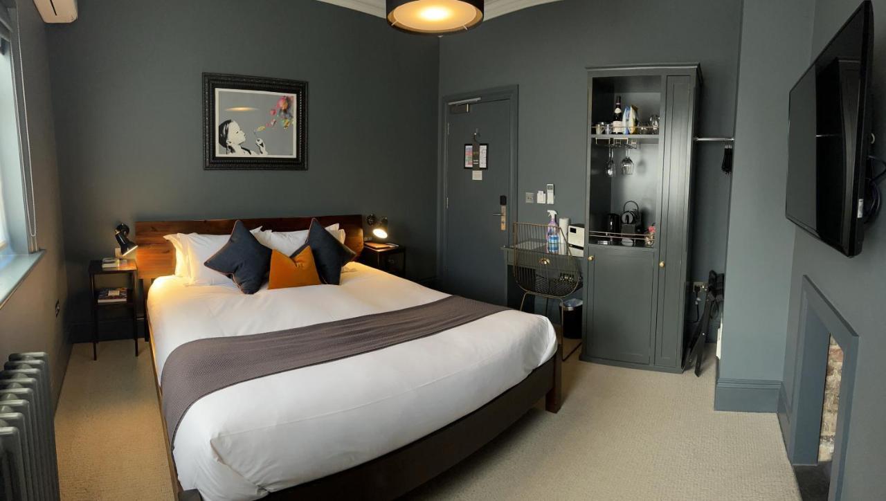 The Ginger Pig 3*