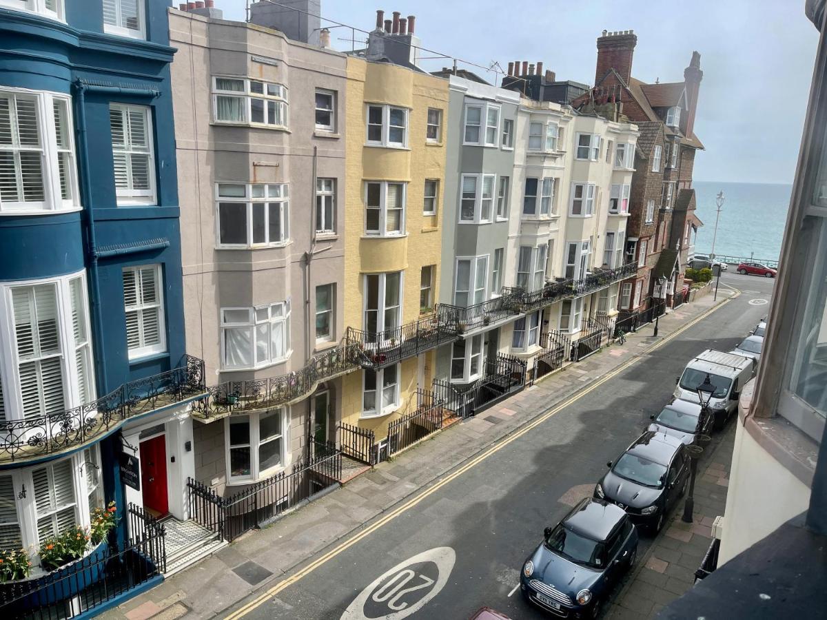 Black Kemptown Hotel 3*