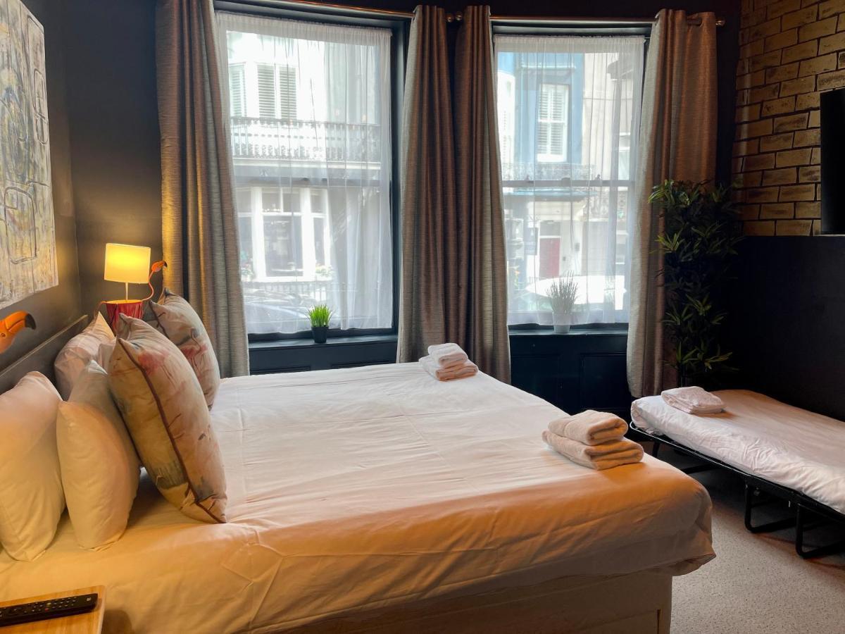 Black Kemptown 3*