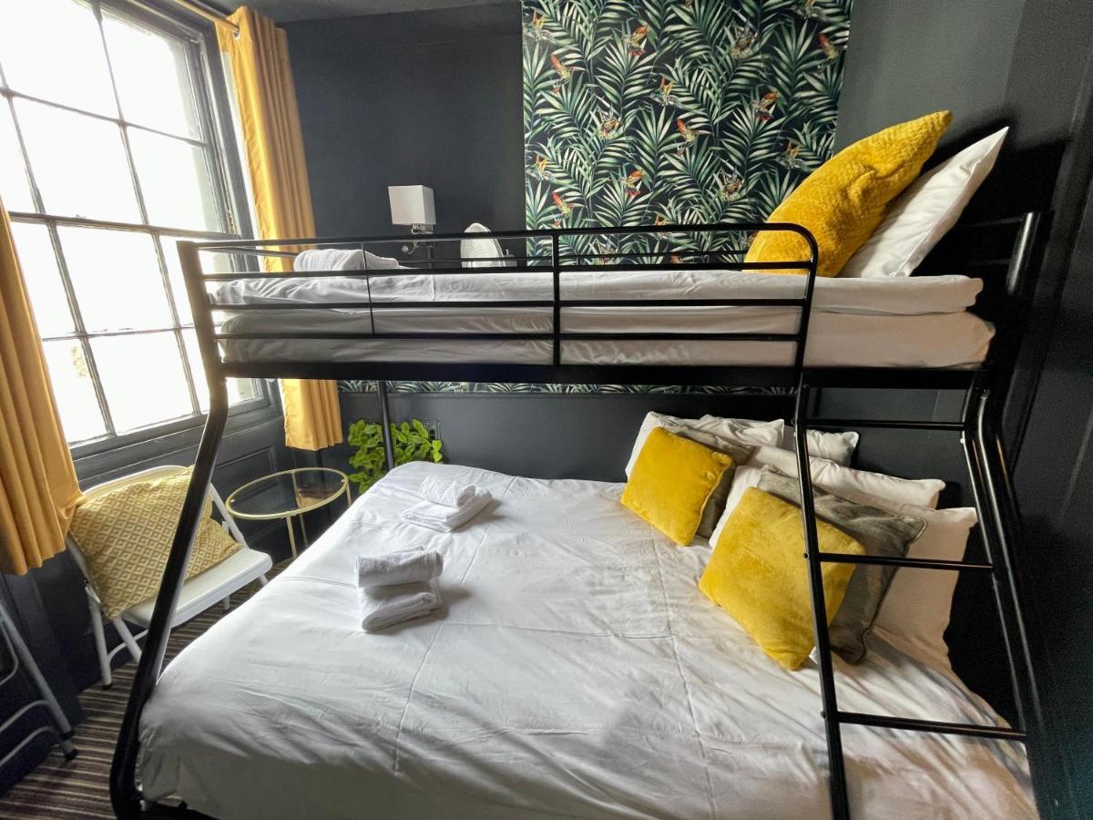 Black Kemptown Hotel 3*