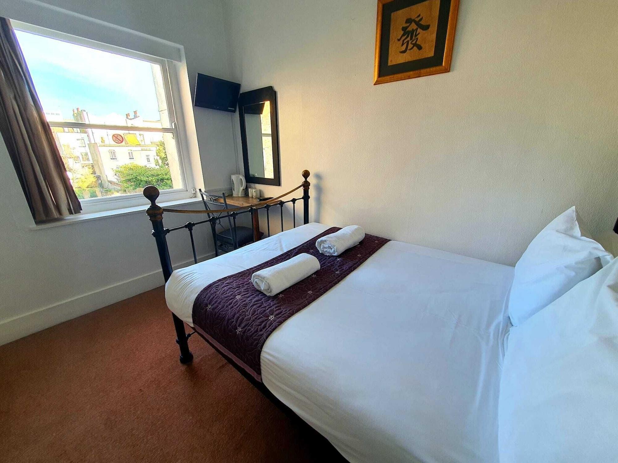 New Madeira Seafront 3* Brighton