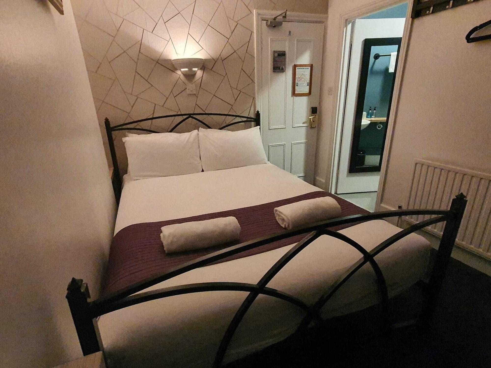 Hotel New Madeira Seafront 3*