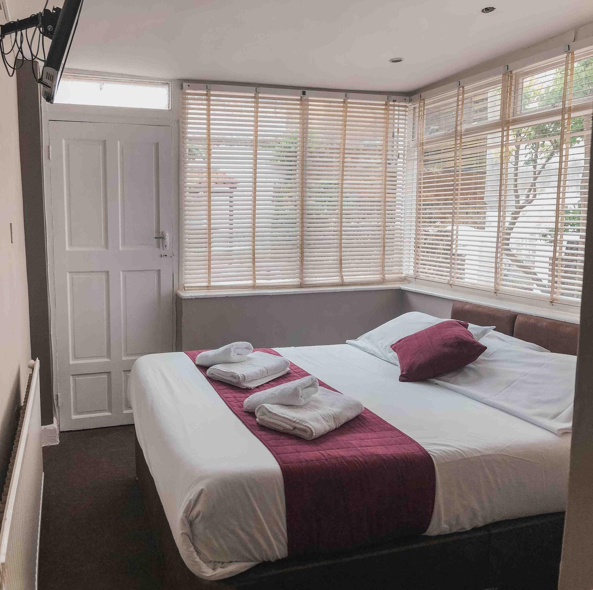 Wave Guest house