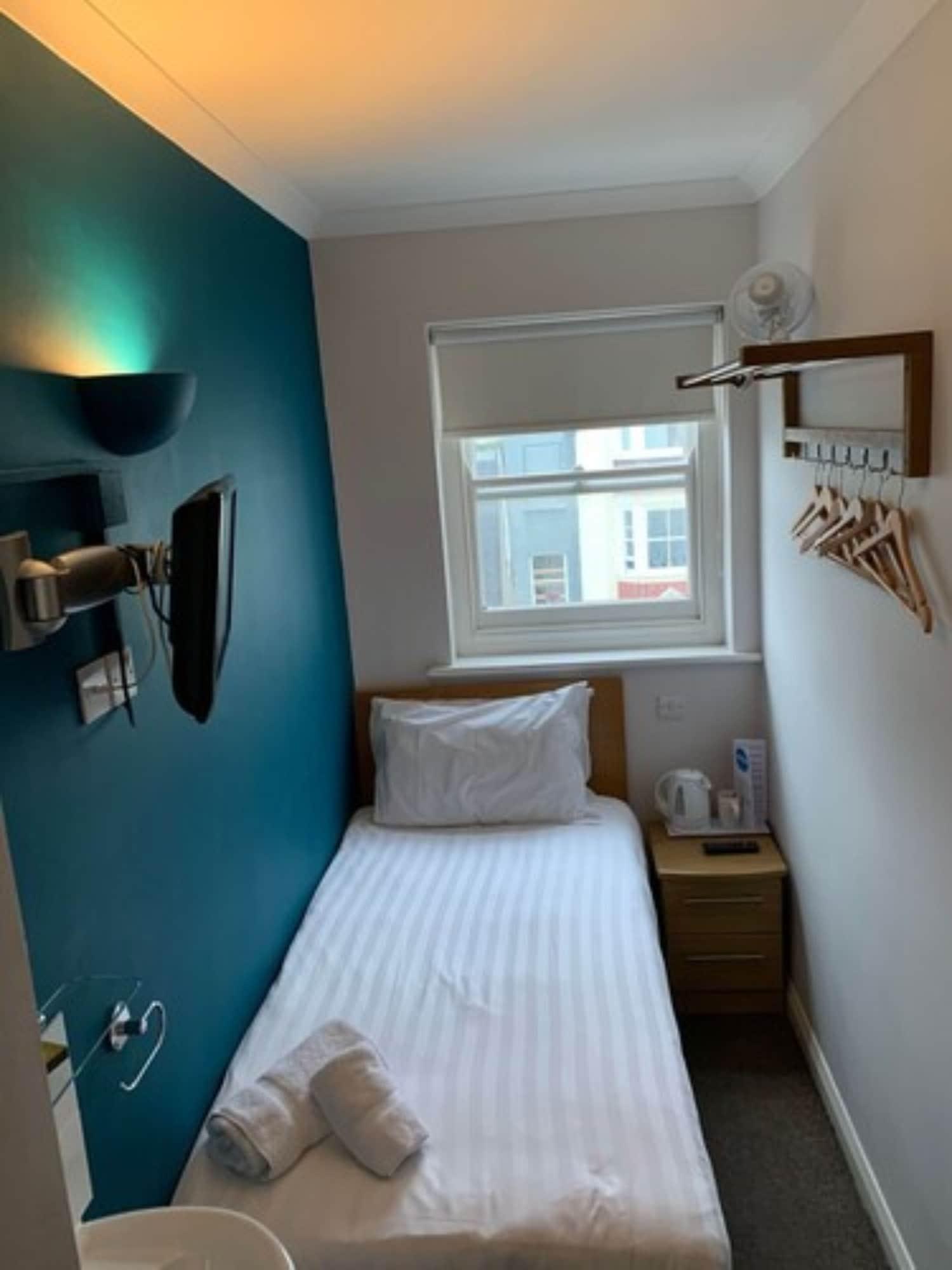 Legends 3* Brighton