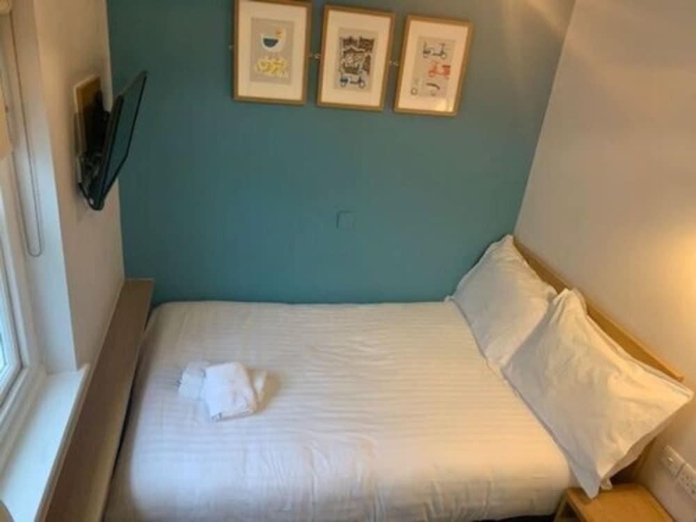Legends Hotel 3*