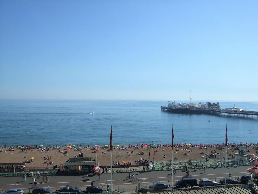 Legends 3* Brighton