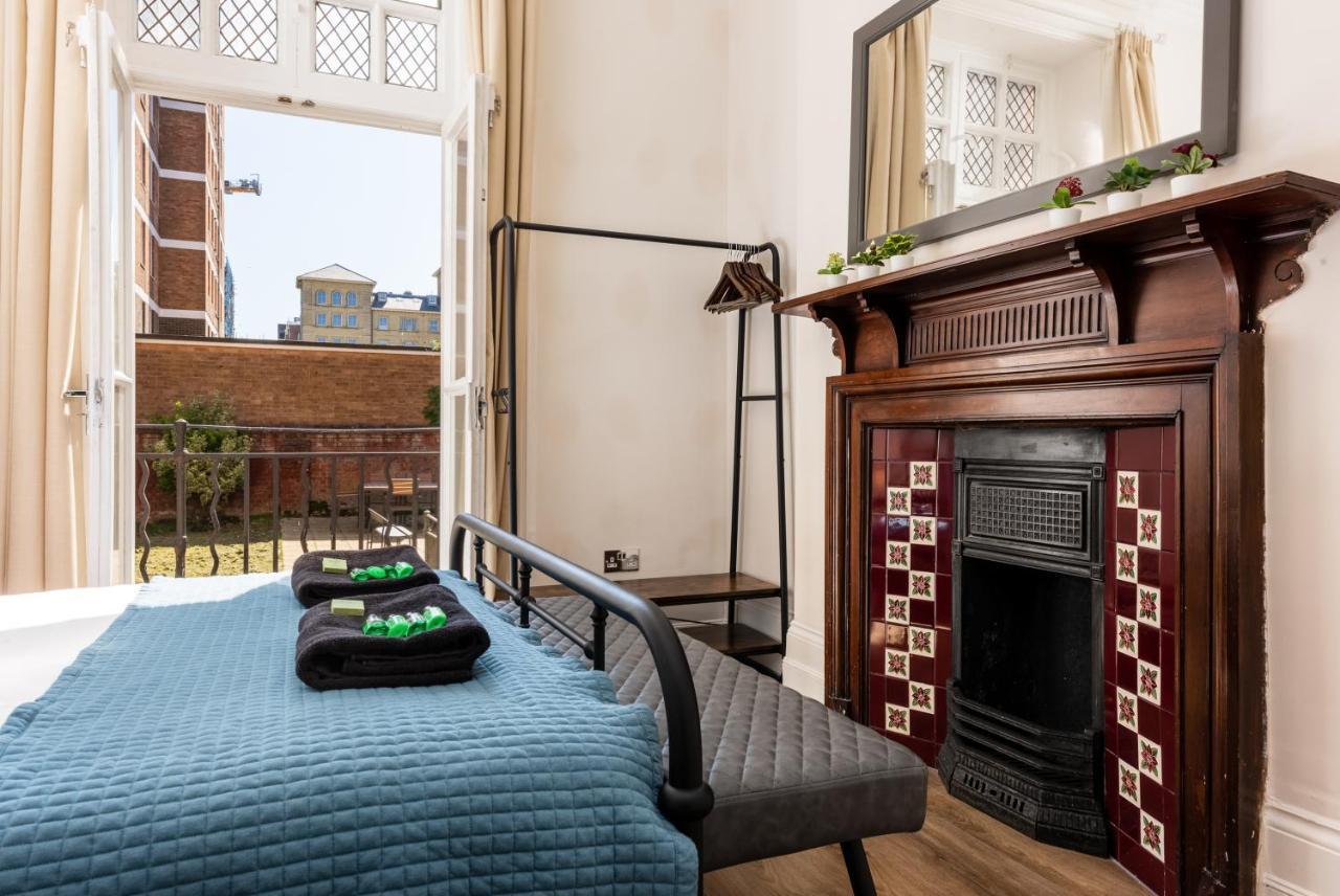 3 Bedroom Garden Opposite The *