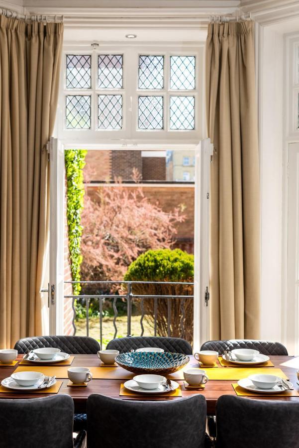 Apartment 3 Bedroom Garden Opposite The *
