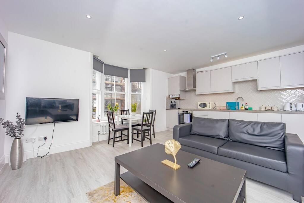 Flash Sale Kemptown 2 Bedroom Flat Bn236stg02