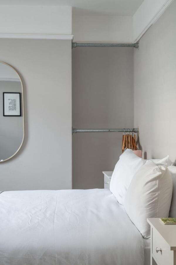 Modern Stylish Near Centre *
