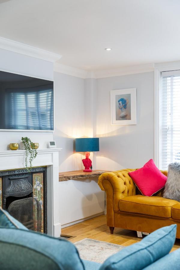 Beautiful Central 3-bed W/roof Terrace & Parking Holiday home Brighton