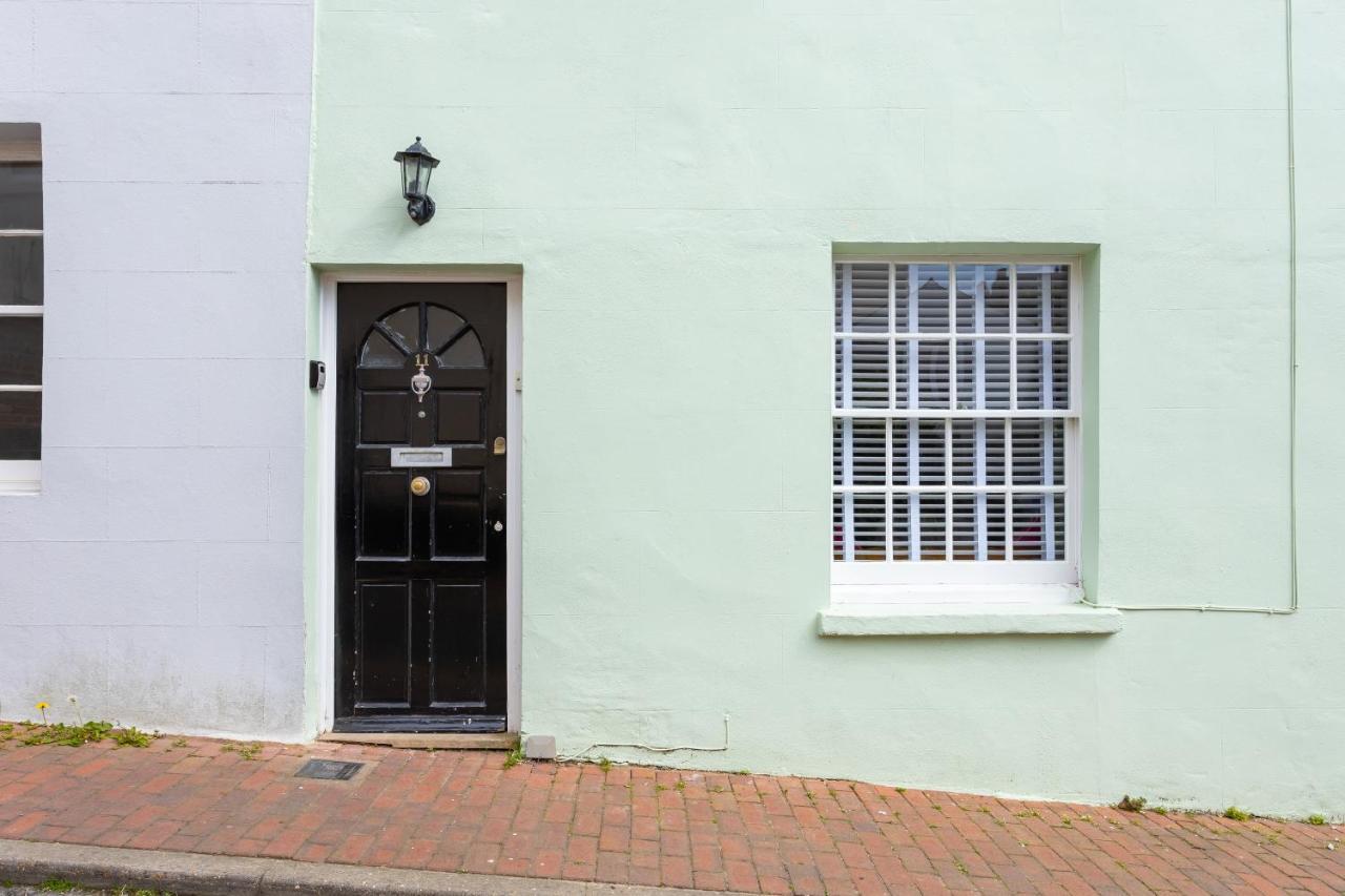 Beautiful Central 3-bed W/roof Terrace & Parking Holiday home Brighton