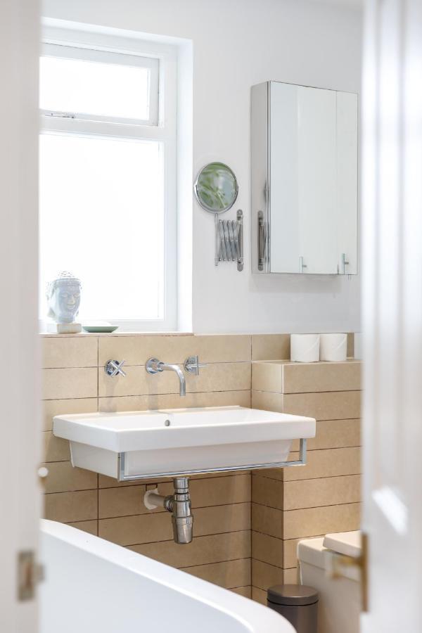 Beautiful Central 3-bed W/roof Terrace & Parking Brighton