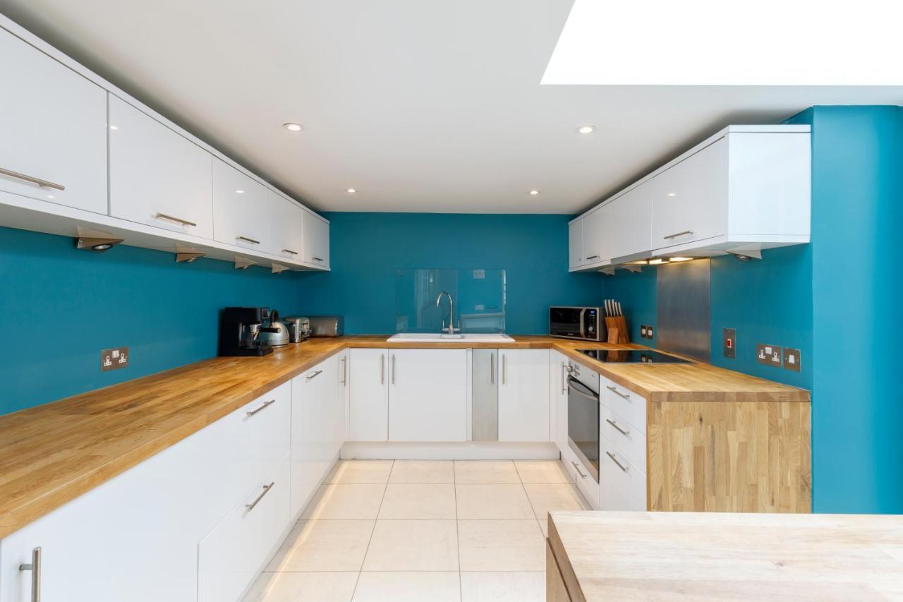 Beautiful Central 3-bed W/roof Terrace & Parking * Brighton