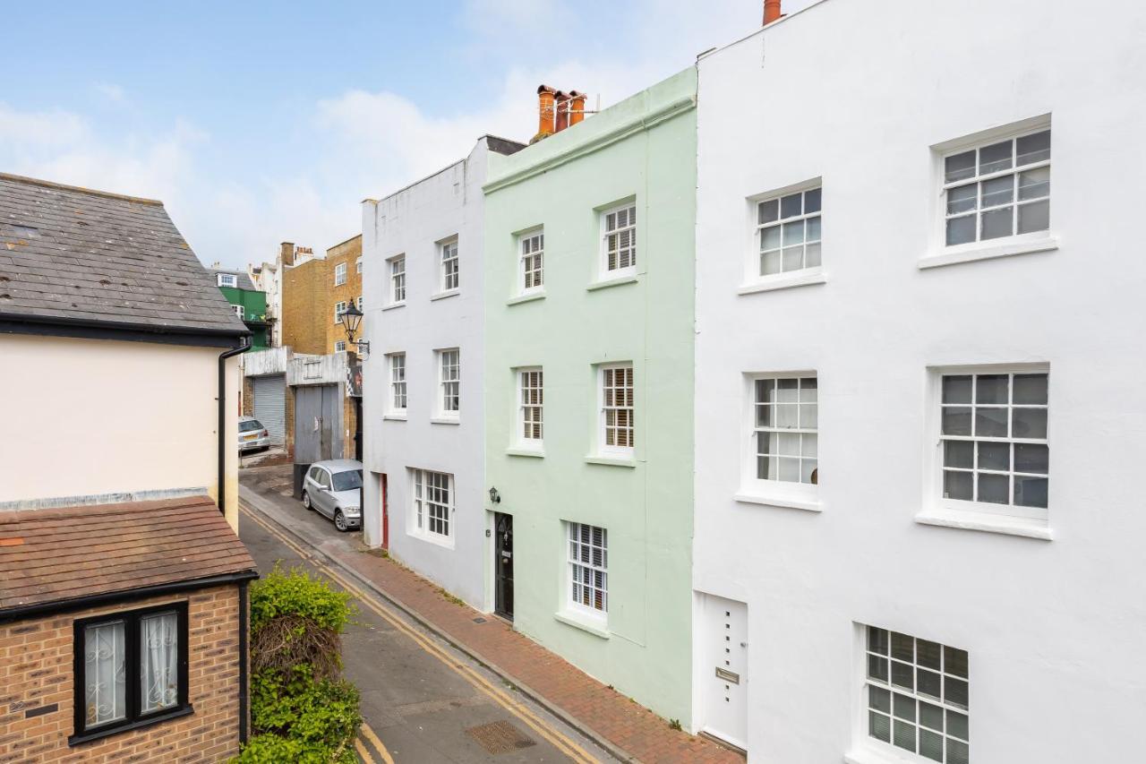 Beautiful Central 3-bed W/roof Terrace & Parking Holiday home Brighton