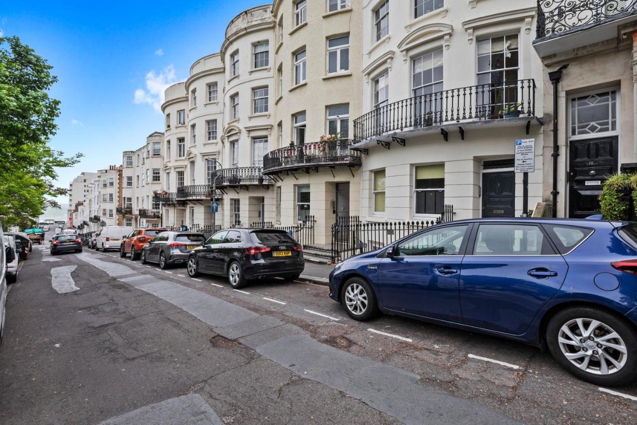 Escape To The Sea Large Property- 150 Meters- Sleeps 5 - Fast Wifi Apartment Brighton