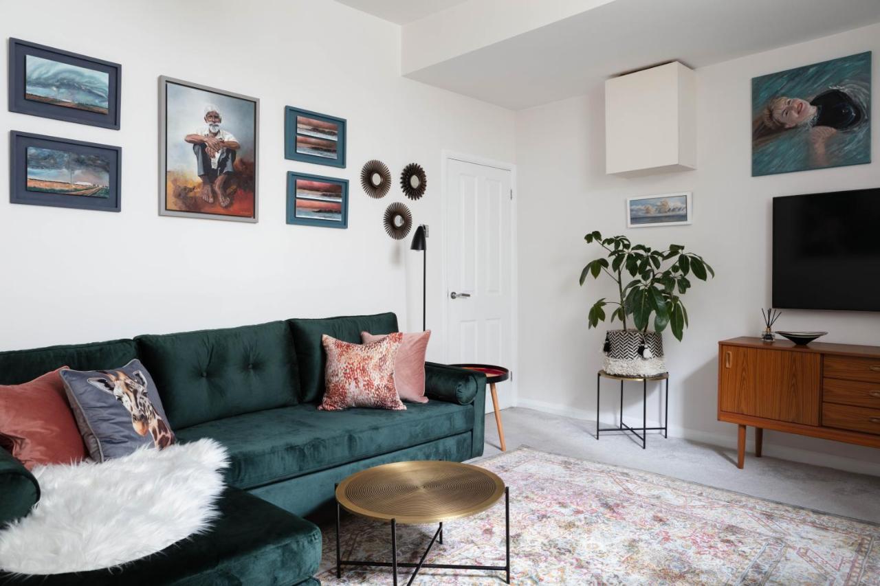 Artist Retreat Apartment