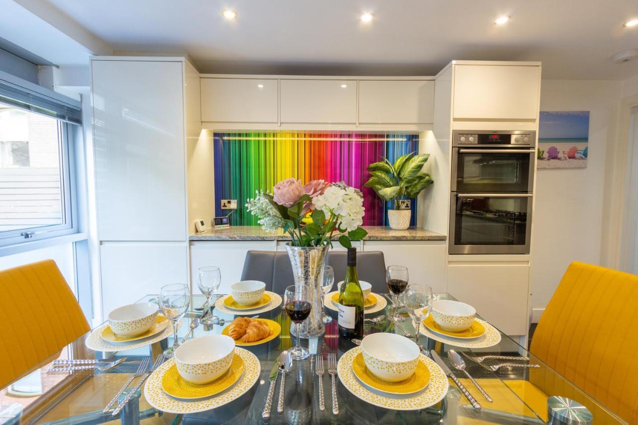 Luxury At The Brunswick - Free Parking-4 Bedrooms