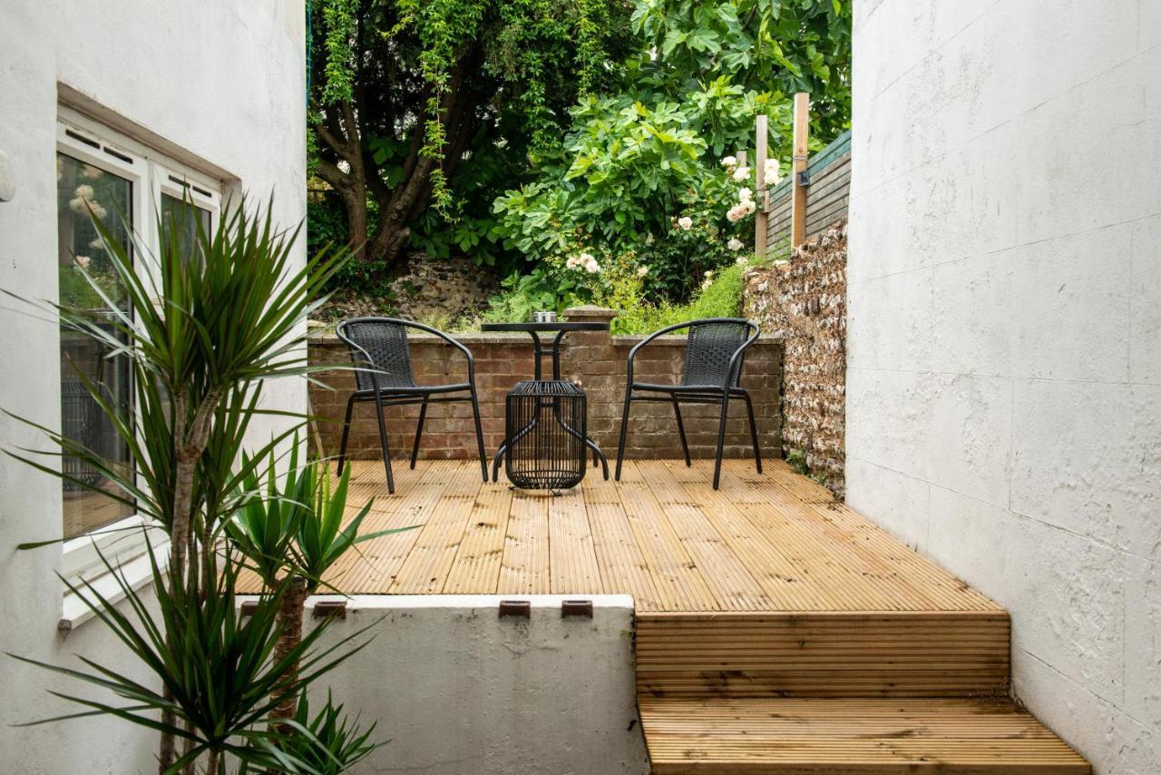 -newly Refurbished- Stylish 5 Minutes From Station W Garden Apartment Brighton