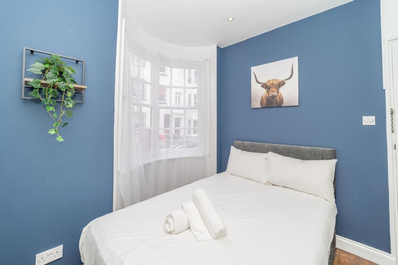 Apartment Cosy And Quirky 1 Bedroom Flat With Small Court Yard Next To Seafront *