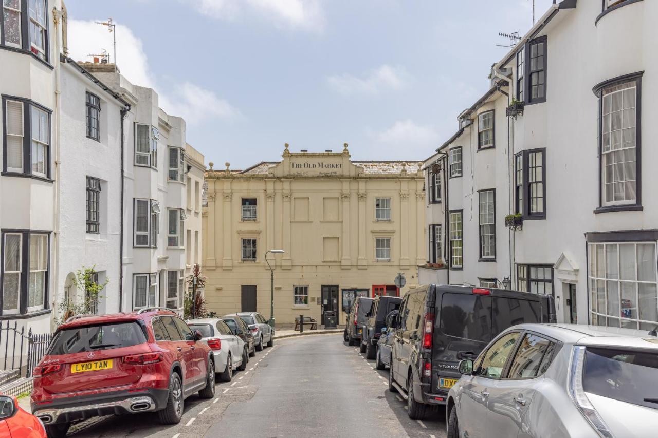 Apartment Cosy And Quirky 1 Bedroom Flat With Small Court Yard Next To Seafront