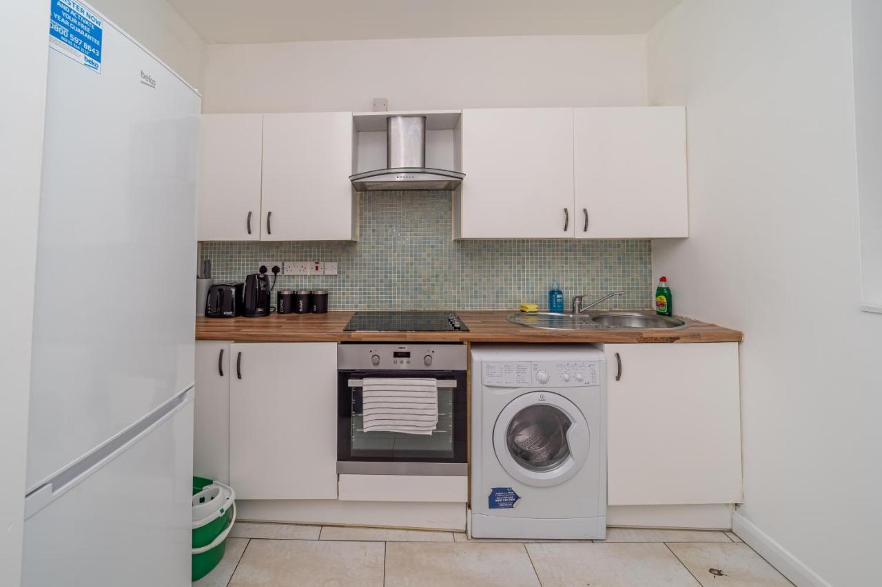 Apartment Flash Sale Train Station 3 Bedrooms Flat Bn12ter02 *