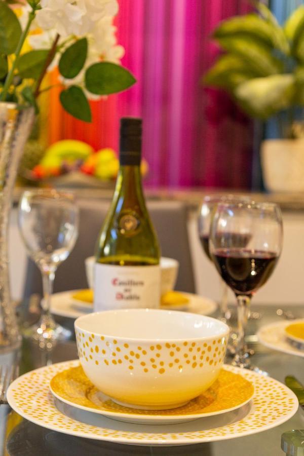 Holiday home Luxury At The Brunswick - Free Parking-4 Bedrooms