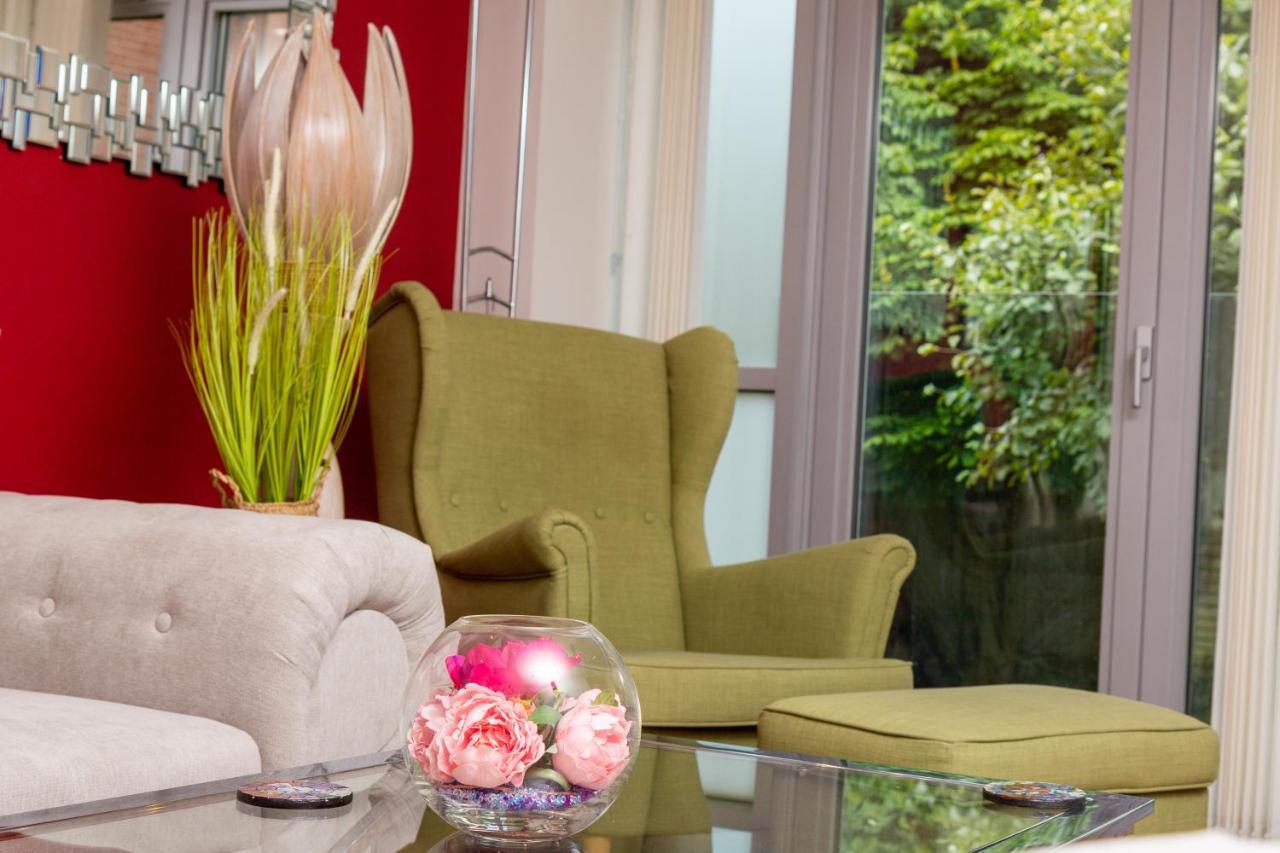 Holiday home Luxury At The Brunswick - Free Parking-4 Bedrooms