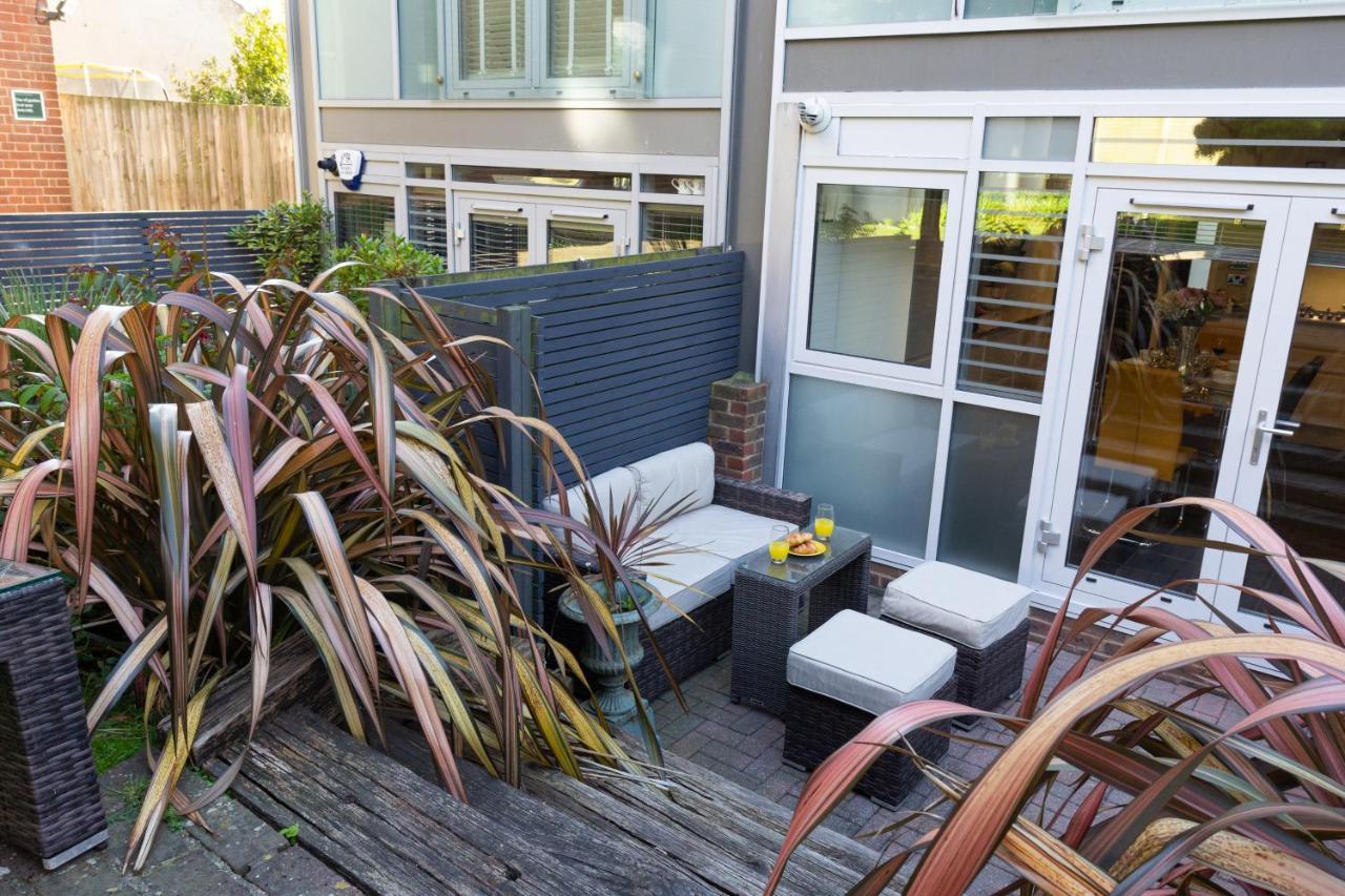 Luxury At The Brunswick - Free Parking-4 Bedrooms Holiday home *