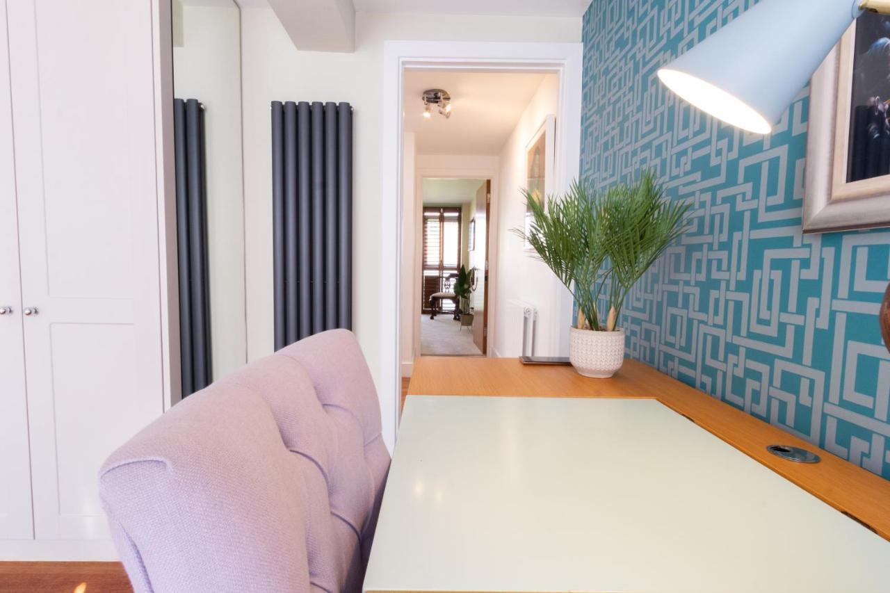 Luxury At The Brunswick - Free Parking-4 Bedrooms Holiday home *