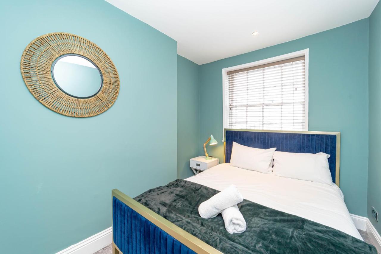 Sunny 2 Bedroom Flat Moments Away From Sleep 6 Brighton